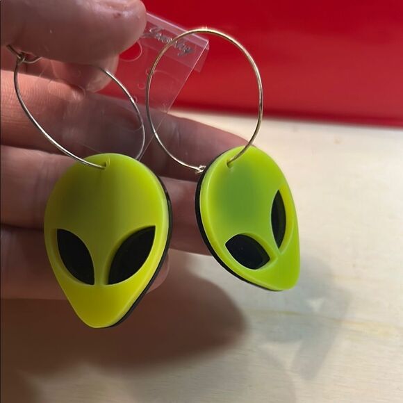 Colorful Alien Face Earrings - Picture 3 of 7